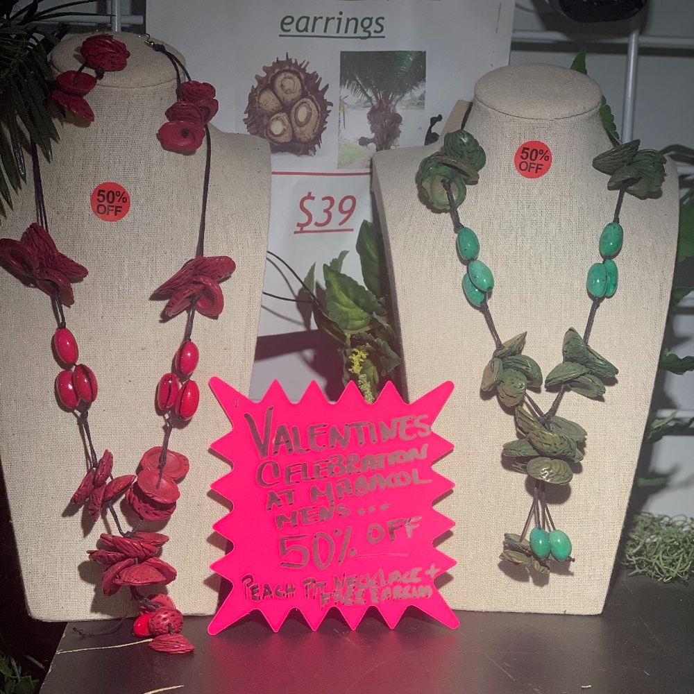 Vegan handmade from sustainable garden peach 🍑 pit NECKLACE